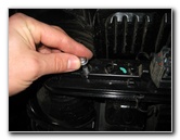 Jeep-Liberty-Tail-Light-Bulbs-Replacement-Guide-014