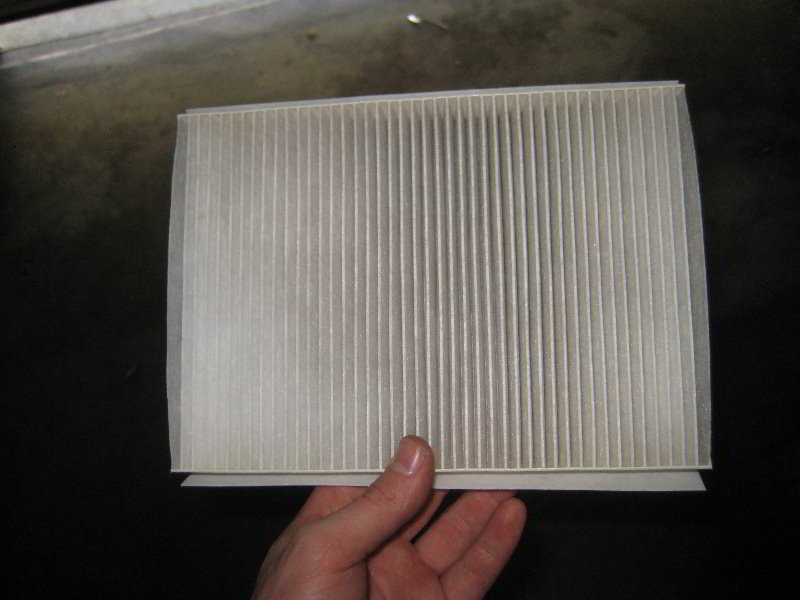 Jeep-Renegade-Cabin-Air-Filter-Replacement-Guide-030