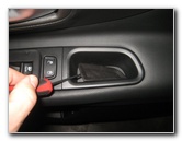 Jeep-Renegade-Interior-Door-Panel-Removal-Speaker-Replacement-Guide-005