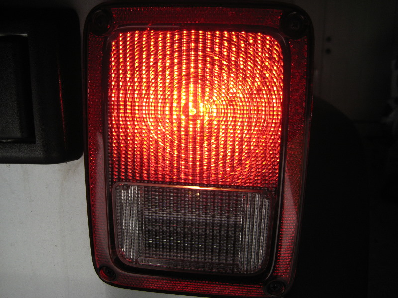 Jeep-Wrangler-Tail-Light-Bulbs-Replacement-Guide-023