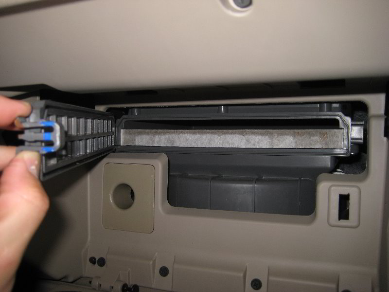 Kia-Optima-HVAC-Cabin-Air-Filter-Replacement-Guide-013