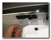 Kia-Sedona-License-Plate-Light-Bulbs-Replacement-Guide-007