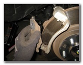 Kia-Sorento-Front-Brake-Pads-Replacement-Guide-014