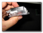 Kia-Sportage-Glove-Box-Light-Bulb-Replacement-Guide-014