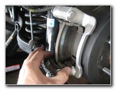 Kia-Sportage-Rear-Disc-Brake-Pads-Replacement-Guide-016