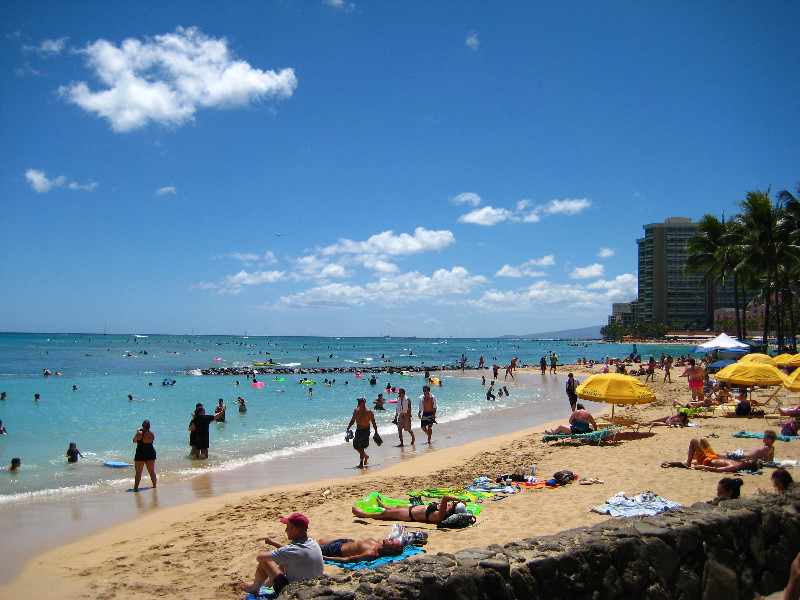 Kuhio-Beach-Park-Waikiki-Beach-Honolulu-Oahu-Hawaii-018