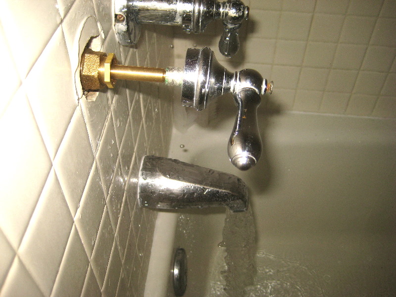 Leaking-Shower-Tub-Faucet-Valve-Stem-Replacement-Guide-047