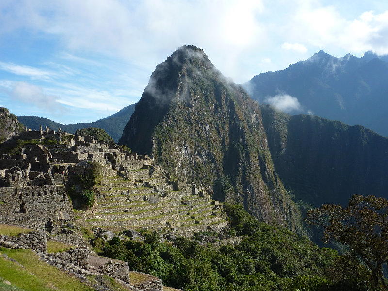 Machu-Picchu-Inca-Trail-Peru-South-America-015