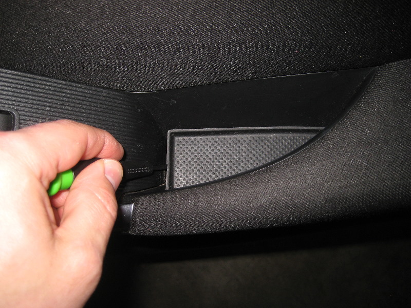 Mazda-CX-5-Interior-Door-Panel-Removal-Guide-006