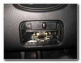 Mazda-MX-5-Miata-Dome-Map-Light-Bulb-Replacement-Guide-006