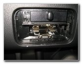Mazda-MX-5-Miata-Dome-Map-Light-Bulb-Replacement-Guide-010