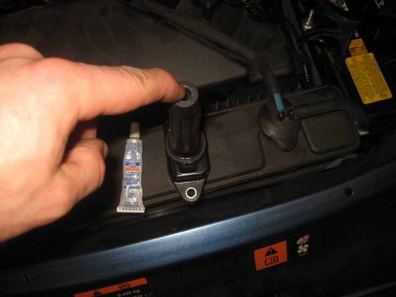 Mazda-MX-5-Miata-Spark-Plugs-Replacement-Guide-017