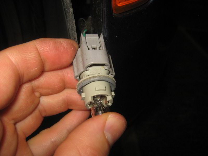 Mazda-MX-5-Miata-Front-Side-Marker-Light-Bulb-Replacement-Guide-015