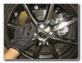 Mazda-MX-5-Miata-Rear-Brake-Pads-Replacement-Guide-034