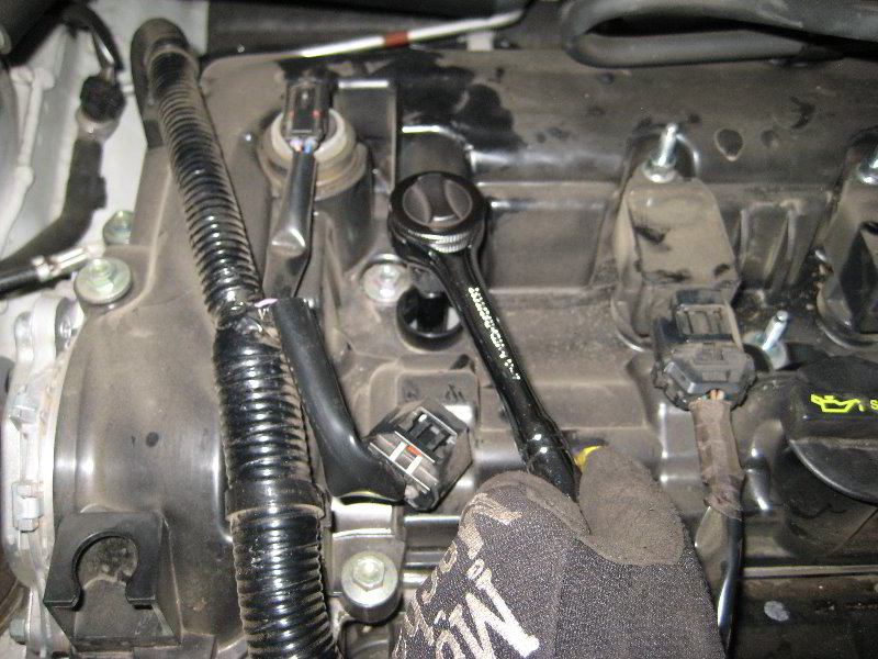 Mazda-Mazda3-Skyactiv-G-2L-I4-Engine-Spark-Plugs-Replacement-Guide-017
