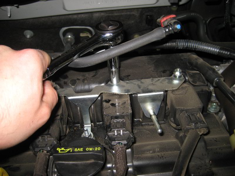 Mazda-Mazda3-Skyactiv-G-2L-I4-Engine-Spark-Plugs-Replacement-Guide-030