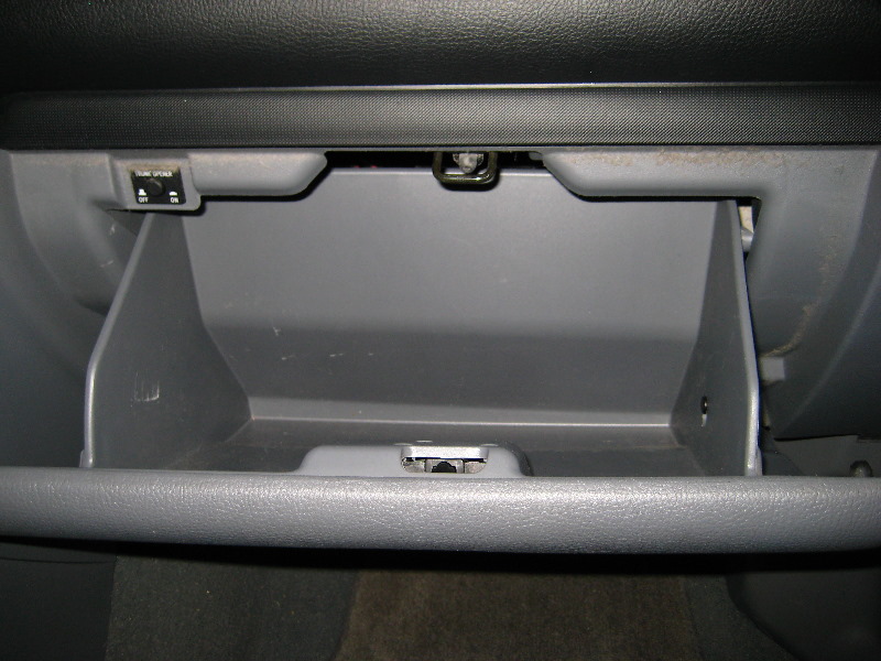 Mazda-Mazda6-Cabin-Air-Filter-Replacement-Guide-032