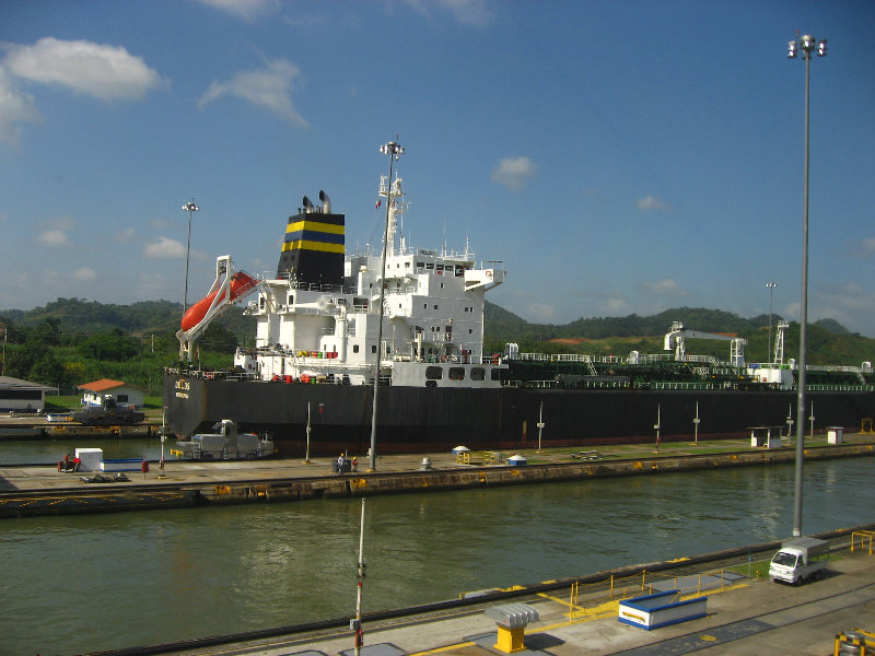 Miraflores-Locks-Panamax-Ship-Panama-Canal-048