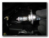 Nissan-Cube-Headlight-Bulbs-Replacement-Guide-009