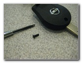 Nissan-Cube-Key-Fob-Remote-Control-Battery-Replacement-Guide-004