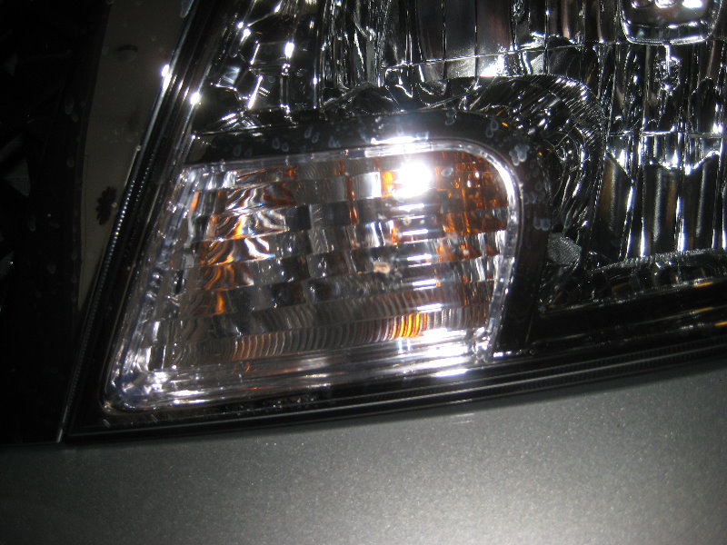 Nissan-Frontier-Headlight-Bulbs-Replacement-Guide-021