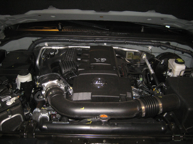 Nissan-Frontier-VQ40DE-V6-Engine-PCV-Valve-Replacement-Guide-001