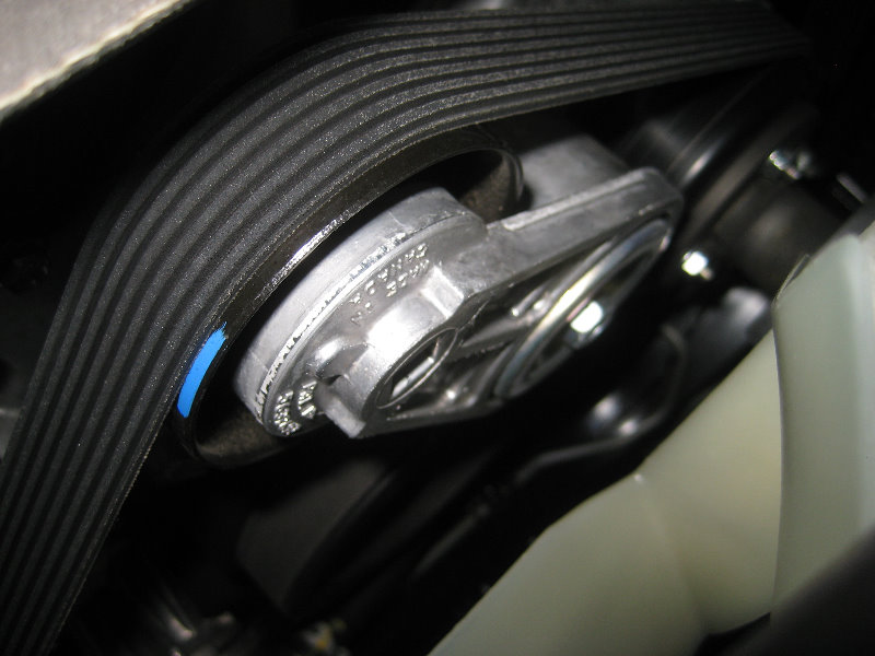 Nissan-Frontier-VQ40DE-V6-Engine-Serpentine-Belt-Replacement-Guide-018
