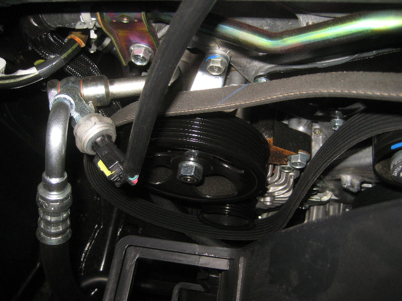 Nissan-Frontier-VQ40DE-V6-Engine-Serpentine-Belt-Replacement-Guide-029
