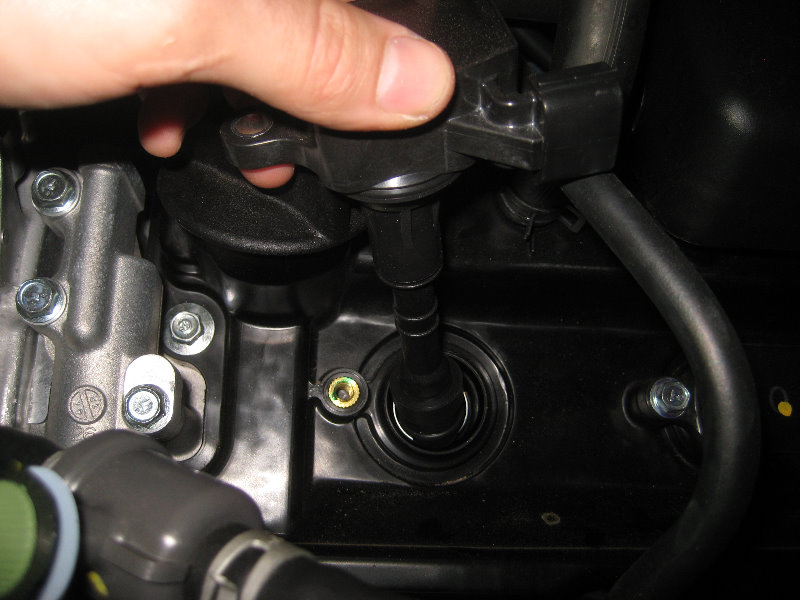 Nissan-Frontier-VQ40DE-V6-Engine-Spark-Plugs-Replacement-Guide-026