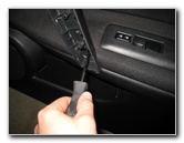 Nissan-Rogue-Interior-Door-Panel-Removal-Guide-013