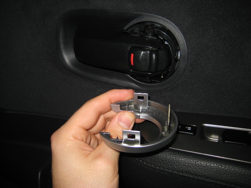 Nissan-Versa-Front-Door-Panel-Removal-Speaker-Replacement-Guide-003