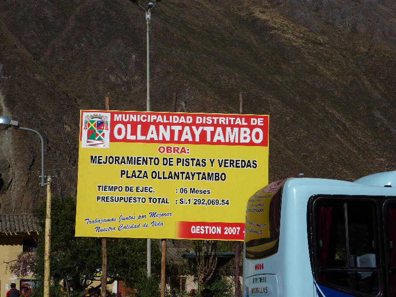 Ollantaytambo-Town-Sacred-Valley-Peru-026