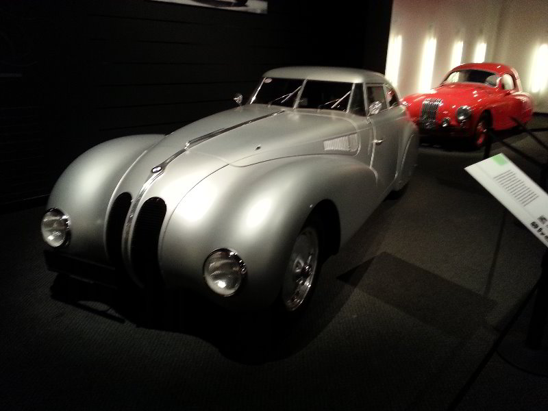 Petersen-Automotive-Museum-Los-Angeles-CA-050