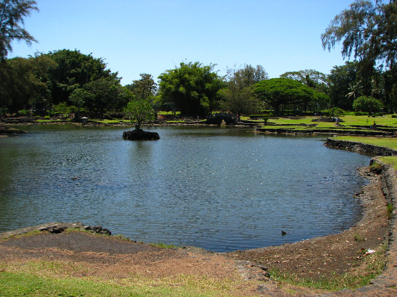 Queen-Liliuokalani-Park-and-Japanese-Gardens-Hilo-Big-Island-017