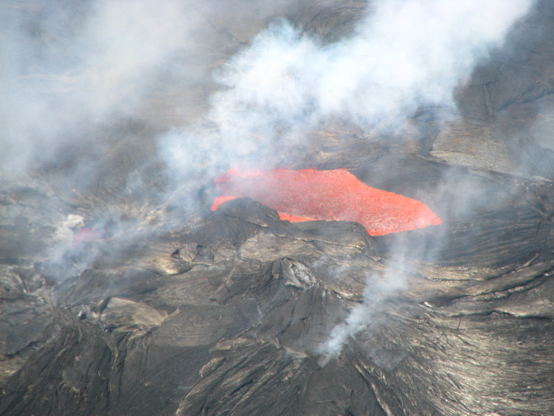 Safari-Helicopter-Tours-Volcanic-Lava-Waterfalls-Hilo-Big-Island-Hawaii-041