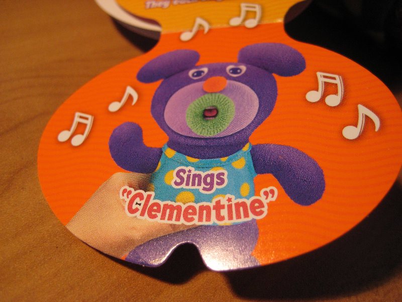 Sing-A-Ma-Jigs-Fisher-Price-Mattel-Toy-Dolls-Review-012