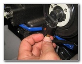 Subaru-Forester-Headlight-Bulbs-Replacement-Guide-015