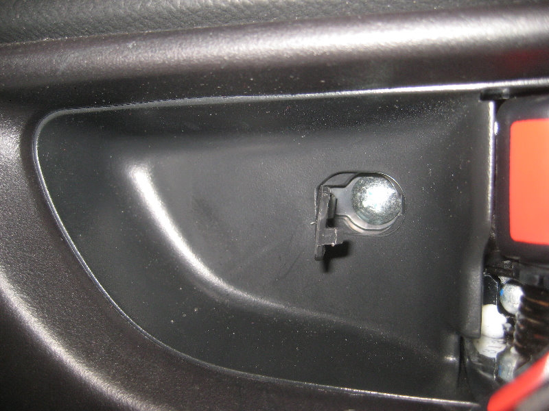 Subaru-Outback-Interior-Door-Panel-Removal-Speaker-Upgrade-Guide-004