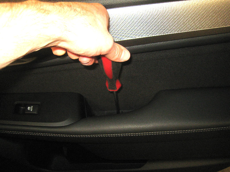 Subaru-Outback-Interior-Door-Panel-Removal-Speaker-Upgrade-Guide-009