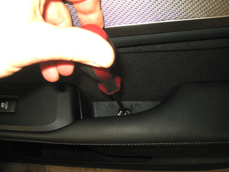 Subaru-Outback-Interior-Door-Panel-Removal-Speaker-Upgrade-Guide-044