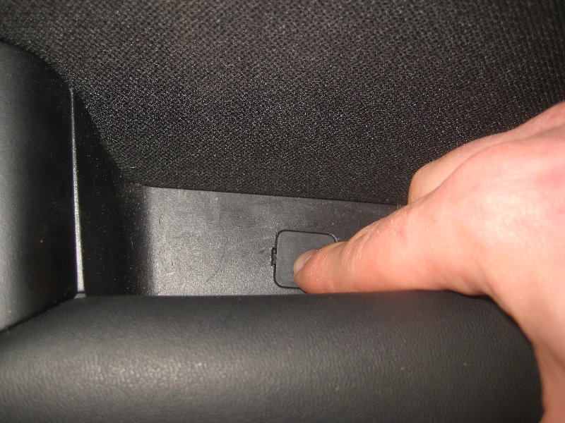 Subaru-Outback-Interior-Door-Panel-Removal-Speaker-Upgrade-Guide-045