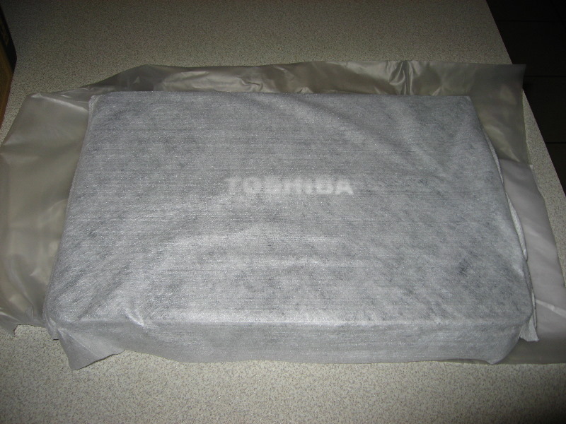 Toshiba-Satellite-A505-S6035-Laptop-Review-008