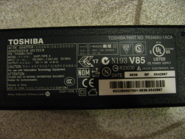 Toshiba-Satellite-M115-S3094-Laptop-Review-014