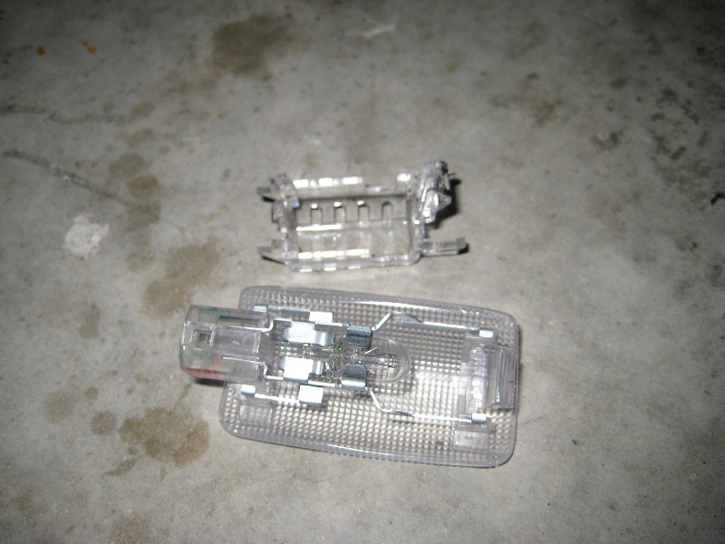 Toyota-Camry-Courtesy-Step-Light-Bulbs-Replacement-Guide-007