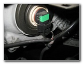 Toyota-Highlander-Headlight-Bulbs-Replacement-Guide-002