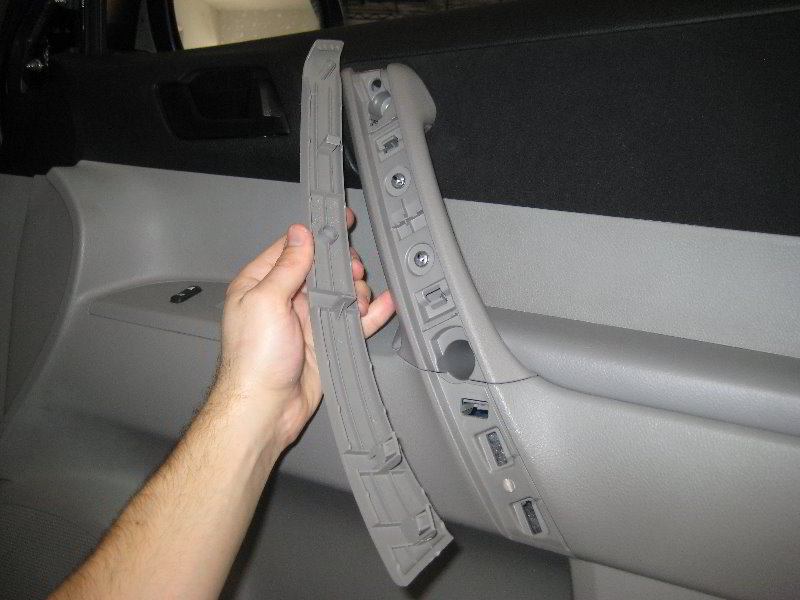 Toyota-Highlander-Interior-Door-Panel-Removal-Guide-053
