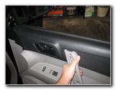 Toyota-Highlander-Interior-Door-Panel-Removal-Guide-017