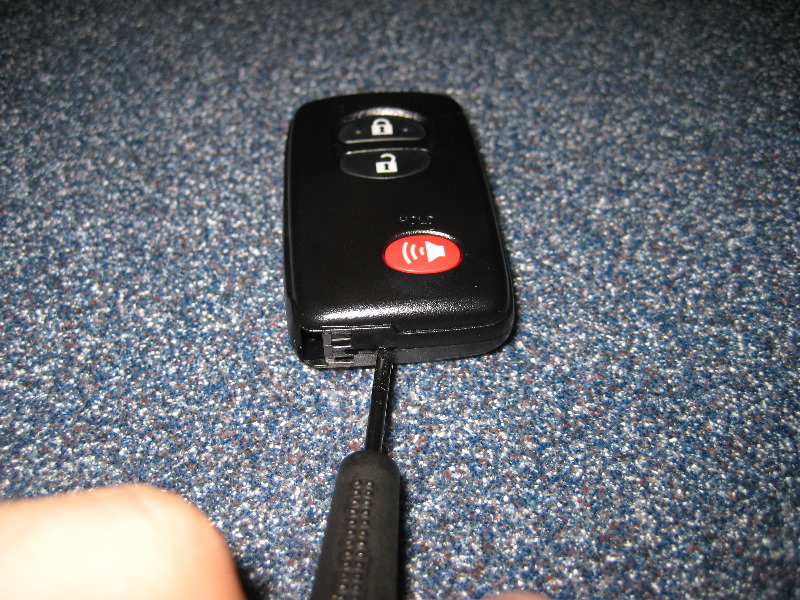 thumbnail image 2 of Key Fob Remote Replacement For 2001-2003 Toyota Prius – Wholesale-24-7 (Programmable At Home) 2 of 6