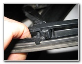 Toyota-RAV4-Rear-Window-Wiper-Blade-Replacement-Guide-006