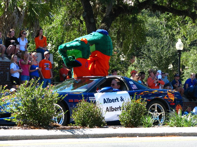 UF-Homecoming-Parade-2010-Gainesville-FL-020